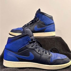 Nike Air Jordan 1 mid size 13 Obsidian Royal